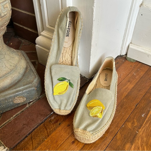 Soludos Shoes - Soludos Women's Lemon Embroidered Espadrilles - Dolphin Blue Size 7.5